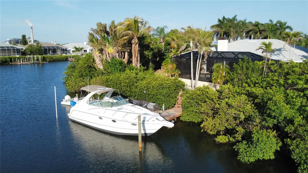 6612 BLACKFIN WAY Apollo Beach, FL 33572