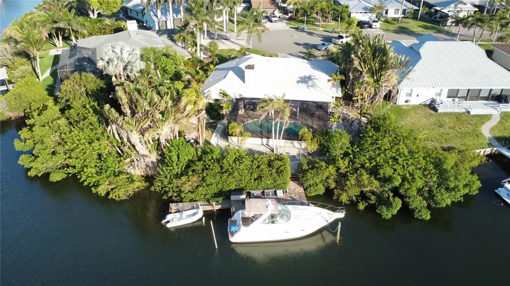 6612 BLACKFIN WAY Apollo Beach, FL 33572