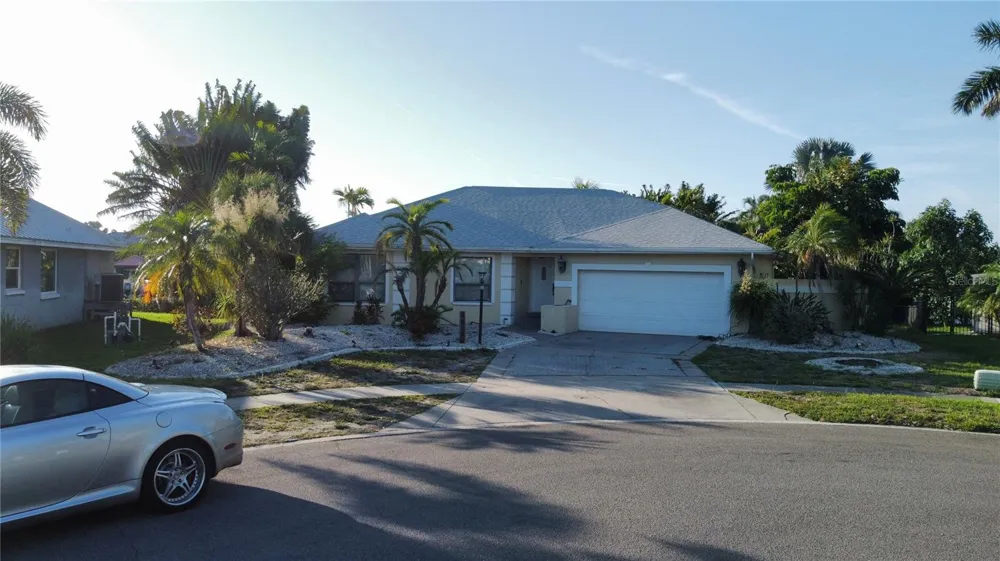 6612 BLACKFIN WAY Apollo Beach, FL 33572