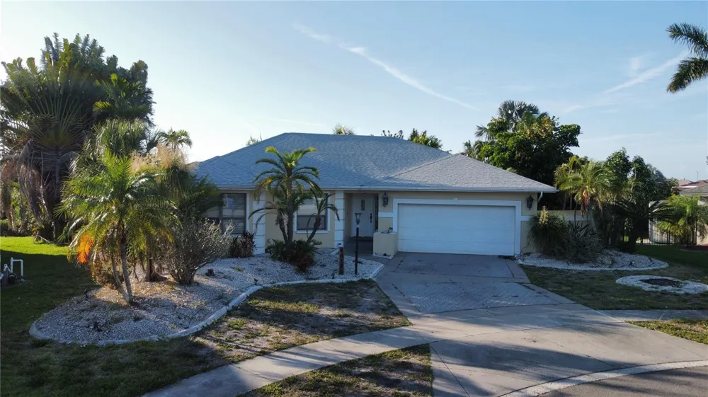 6612 BLACKFIN WAY Apollo Beach, FL 33572