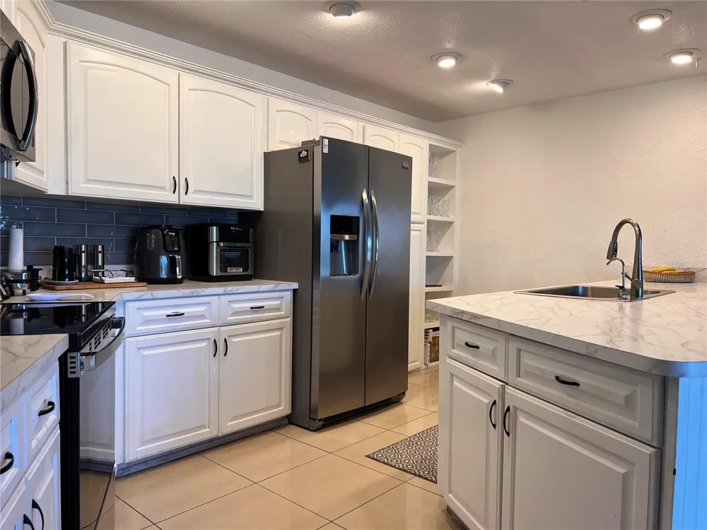 6612 BLACKFIN WAY Apollo Beach, FL 33572