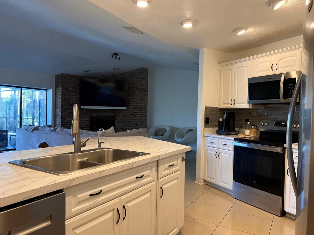 6612 BLACKFIN WAY Apollo Beach, FL 33572