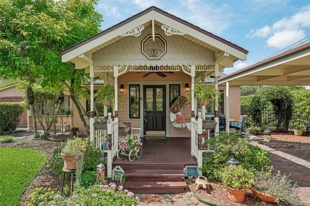 1020 VENETIAN AVENUE Orlando, FL 32804