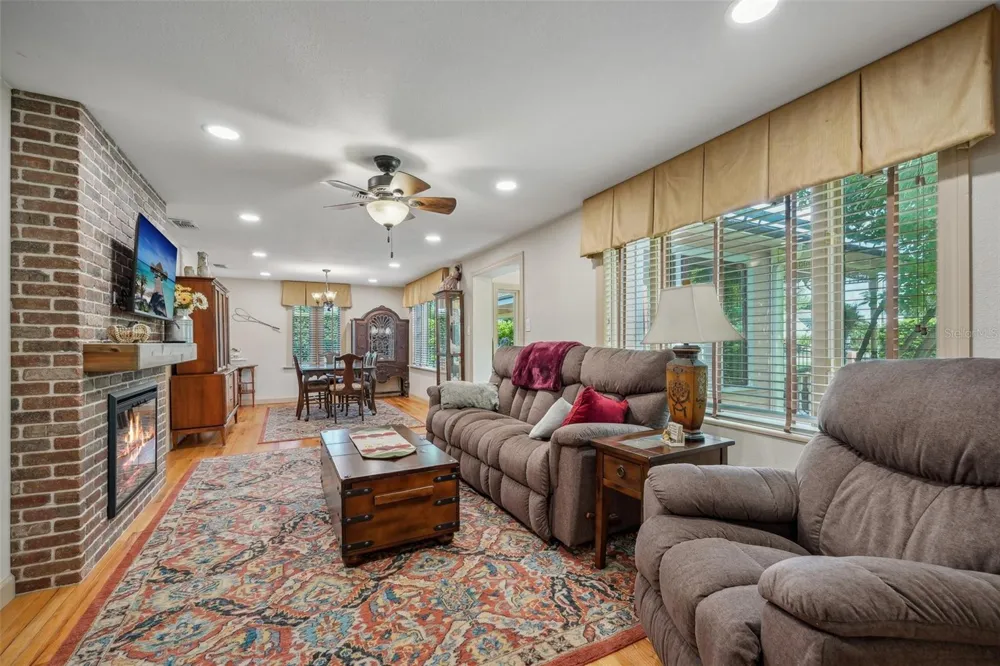 1020 VENETIAN AVENUE Orlando, FL 32804