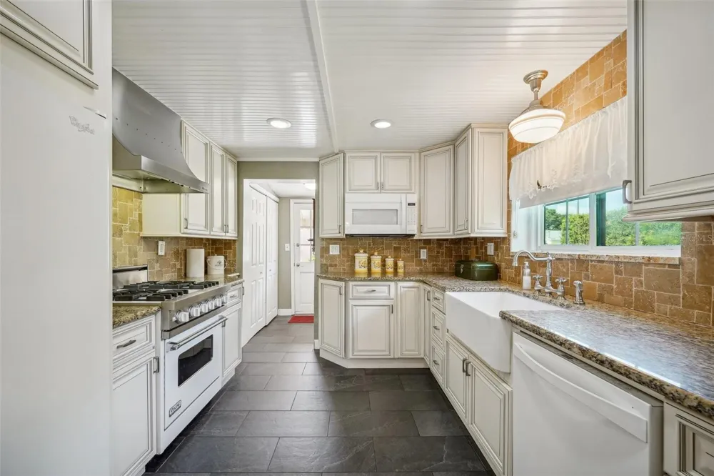 1020 VENETIAN AVENUE Orlando, FL 32804
