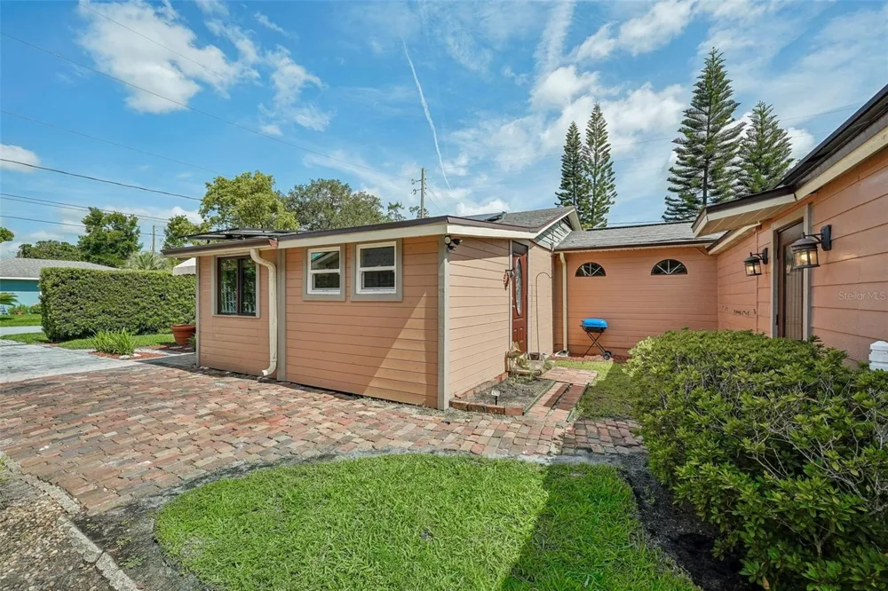 1020 VENETIAN AVENUE Orlando, FL 32804