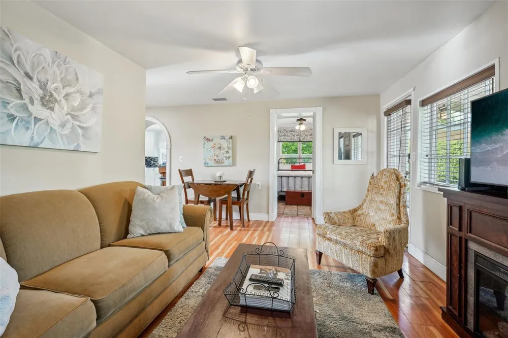 1020 VENETIAN AVENUE Orlando, FL 32804