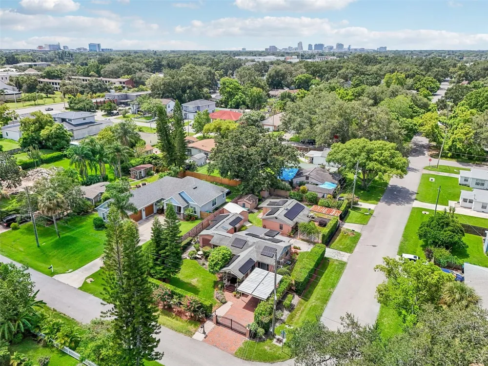 1020 VENETIAN AVENUE Orlando, FL 32804