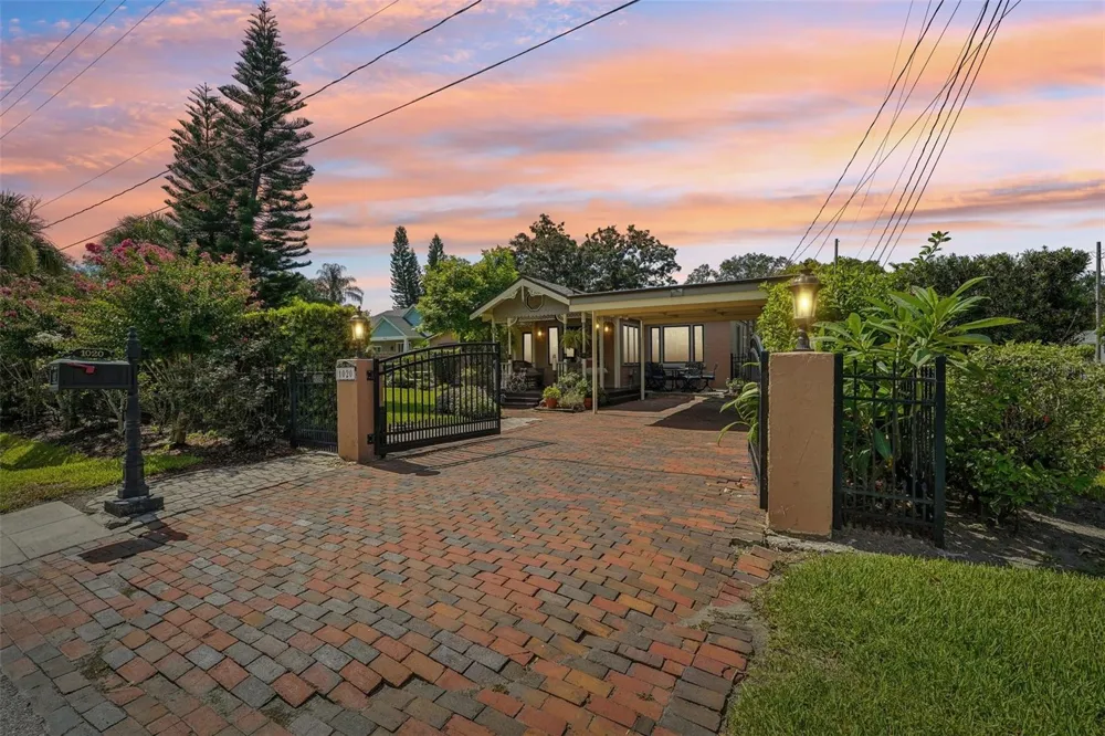 1020 VENETIAN AVENUE Orlando, FL 32804