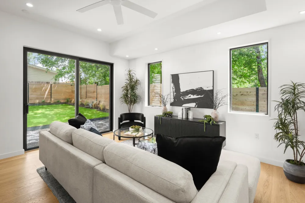 5511 Joe Sayers Avenue #B Austin, TX 78756