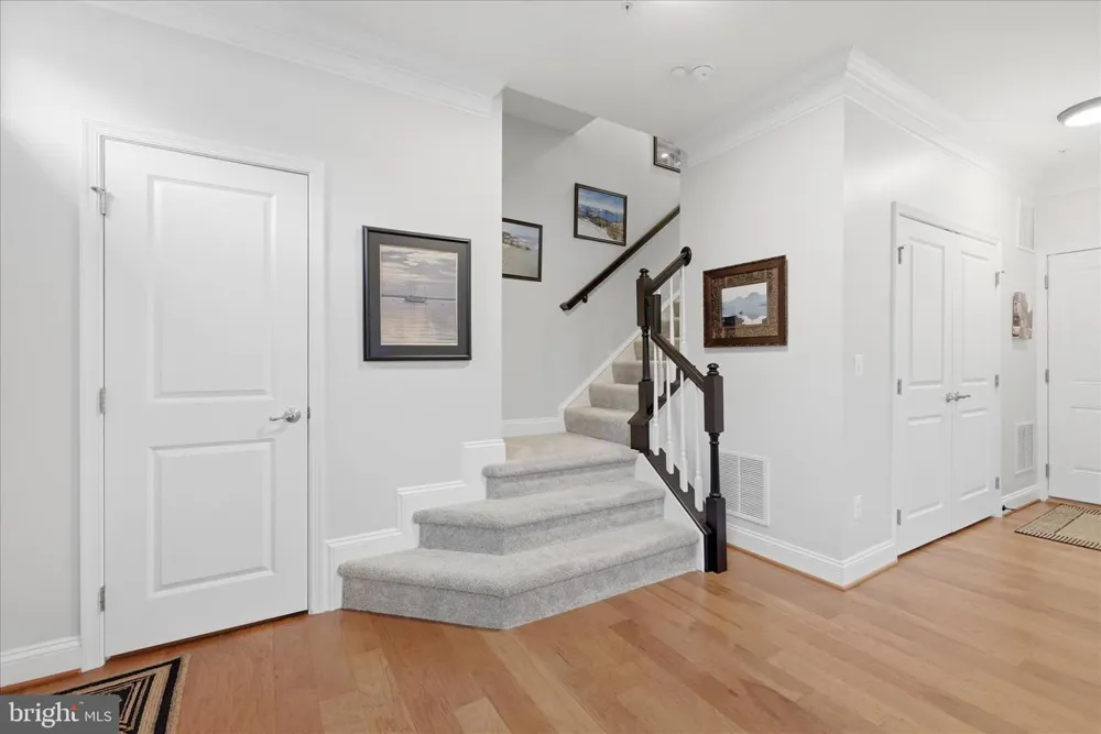 402 HAUPT SQUARE SE Leesburg, VA 20175