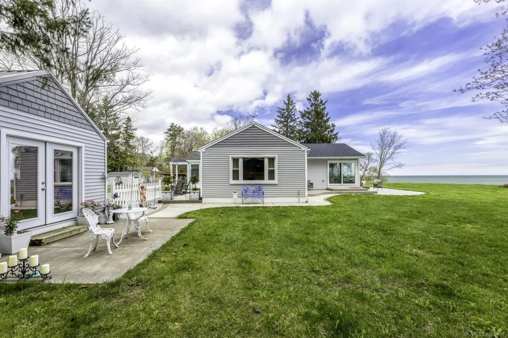 6655 Lakeshore Road Worth Township, MI 48450