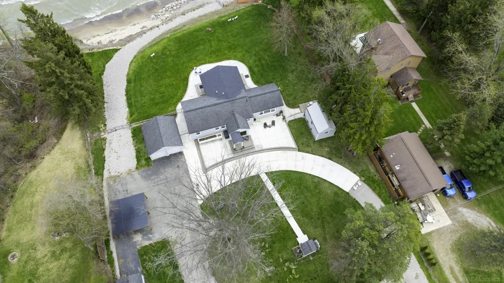 6655 Lakeshore Road Worth Township, MI 48450