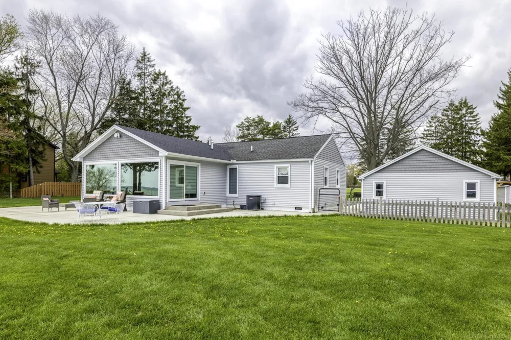 6655 Lakeshore Road Worth Township, MI 48450