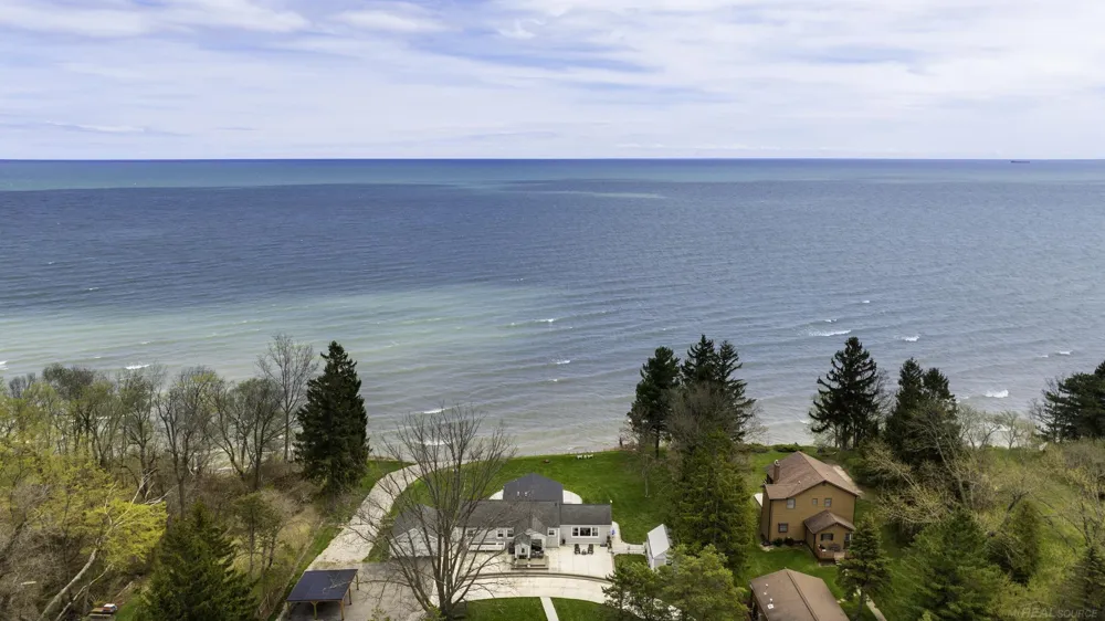 6655 Lakeshore Road Worth Township, MI 48450