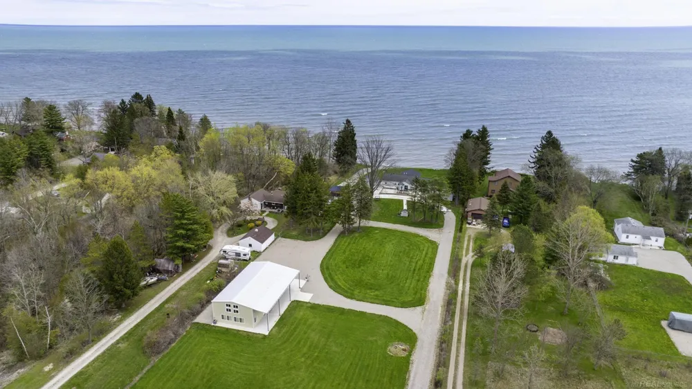 6655 Lakeshore Road Worth Township, MI 48450