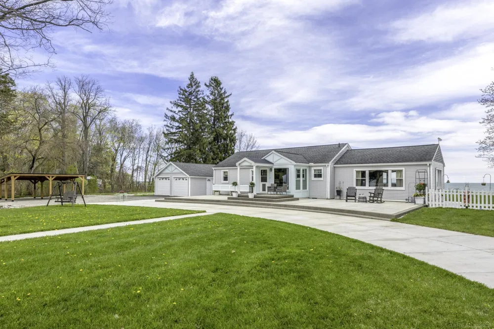 6655 Lakeshore Road Worth Township, MI 48450