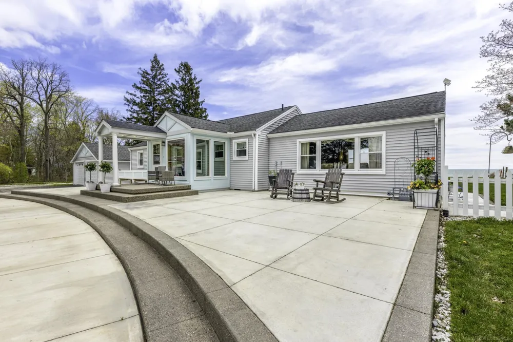 6655 Lakeshore Road Worth Township, MI 48450