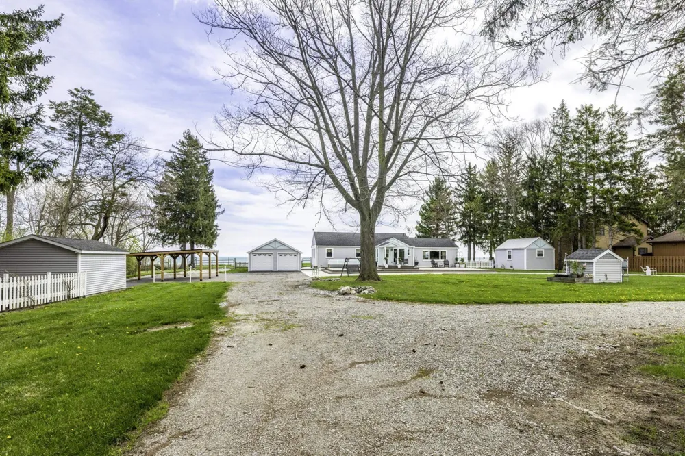 6655 Lakeshore Road Worth Township, MI 48450