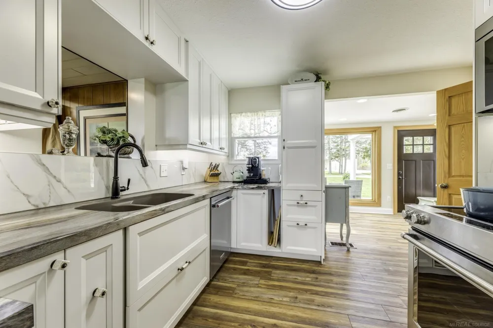 6655 Lakeshore Road Worth Township, MI 48450