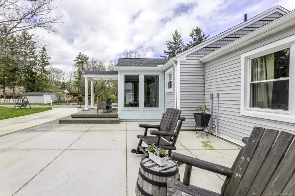 6655 Lakeshore Road Worth Township, MI 48450