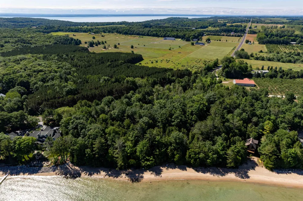 3619 Tompkins Road Peninsula Township, MI 49686