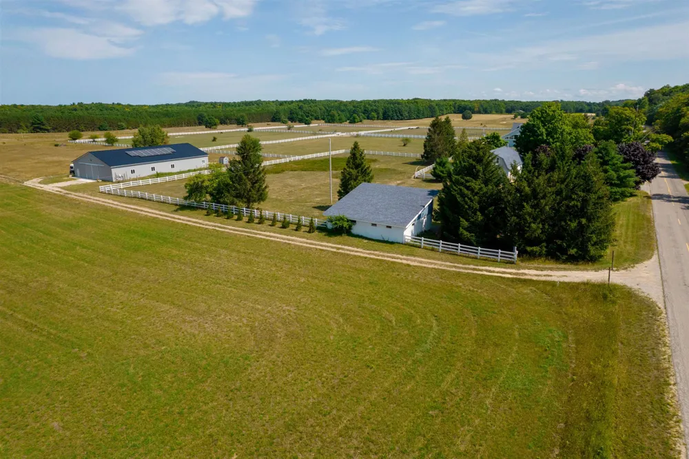 3619 Tompkins Road Peninsula Township, MI 49686