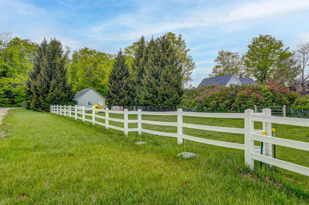 3619 Tompkins Road Peninsula Township, MI 49686