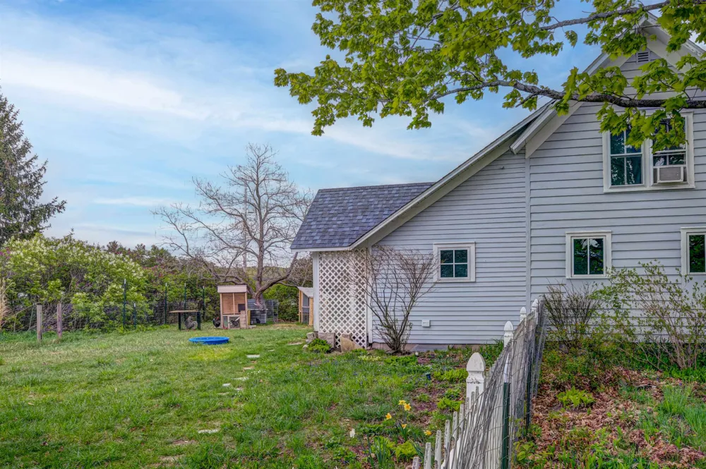 3619 Tompkins Road Peninsula Township, MI 49686