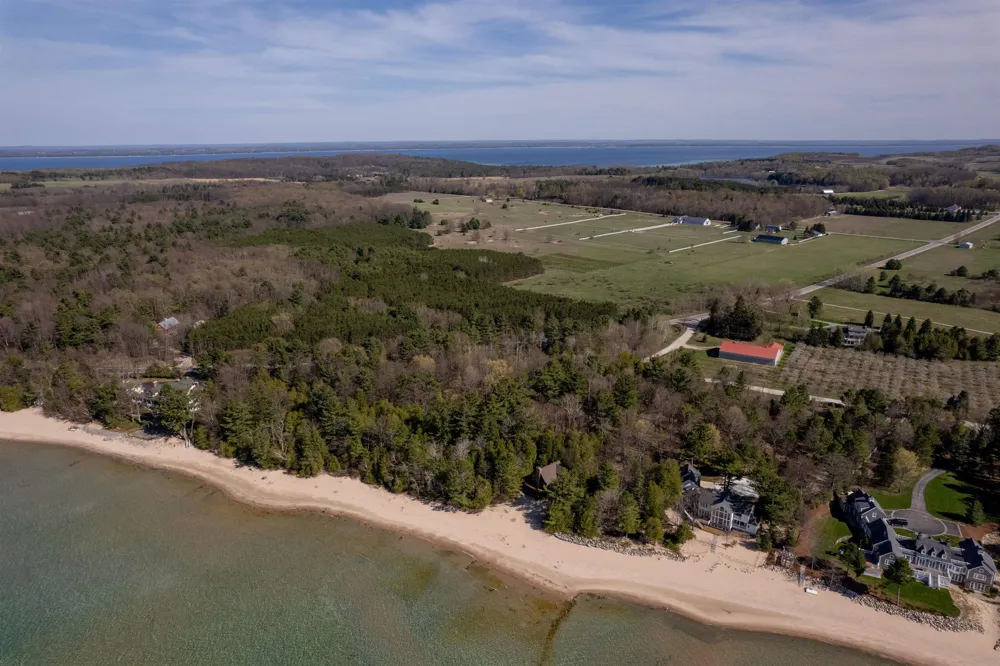3619 Tompkins Road Peninsula Township, MI 49686