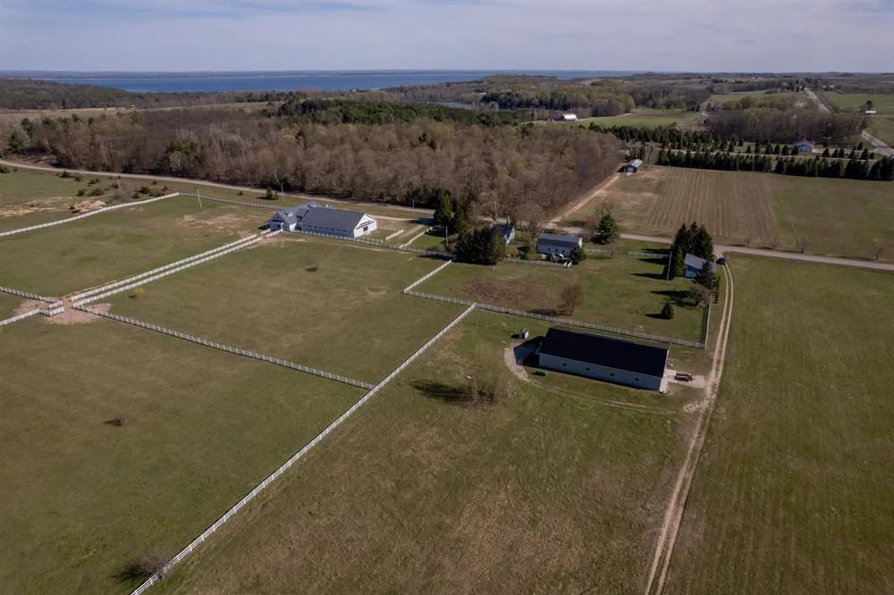3619 Tompkins Road Peninsula Township, MI 49686