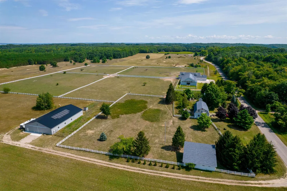 3619 Tompkins Road Peninsula Township, MI 49686