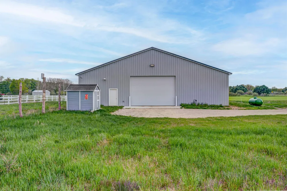 3619 Tompkins Road Peninsula Township, MI 49686