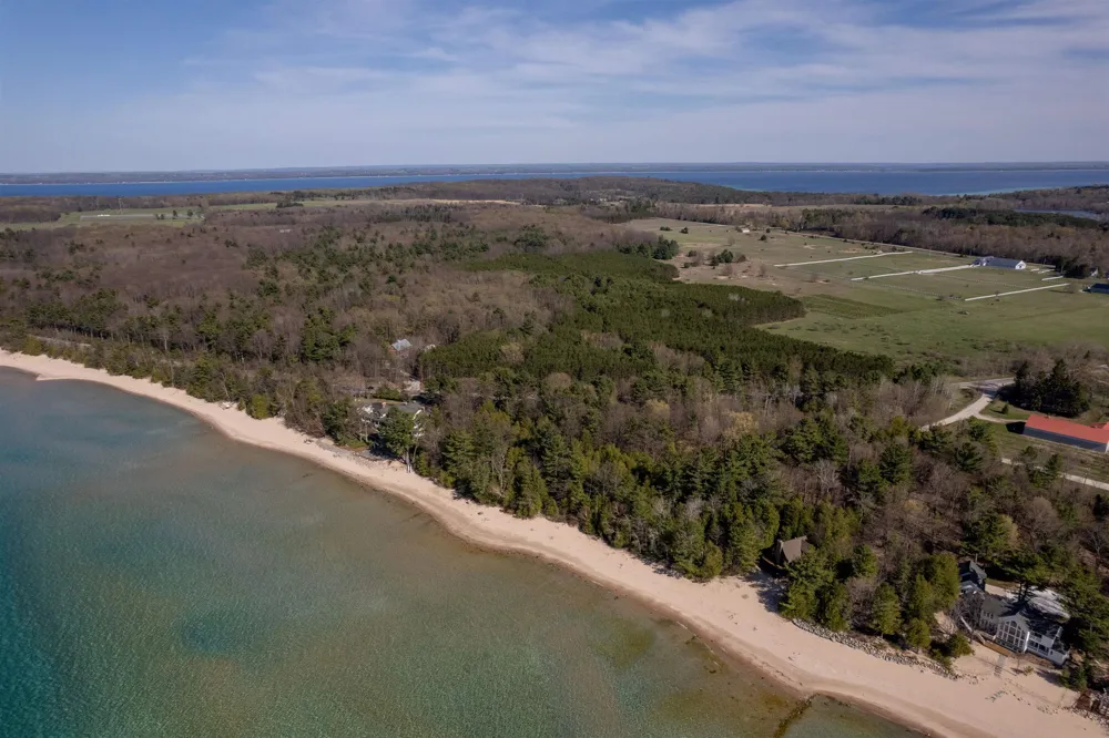 3619 Tompkins Road Peninsula Township, MI 49686