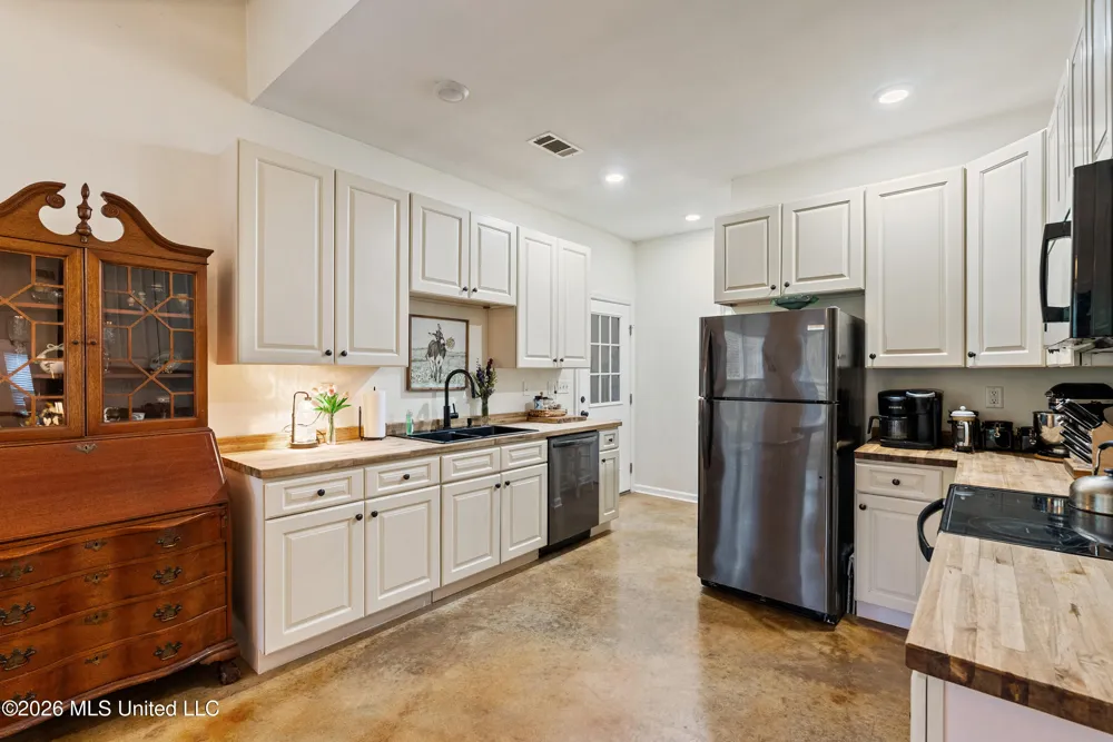 227 Christian College Road Senatobia, MS 38668