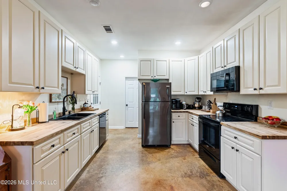 227 Christian College Road Senatobia, MS 38668