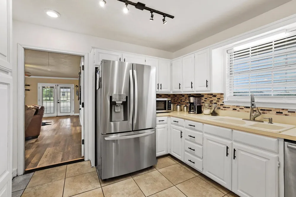 1217 County Road 4705 Leonard, TX 75452