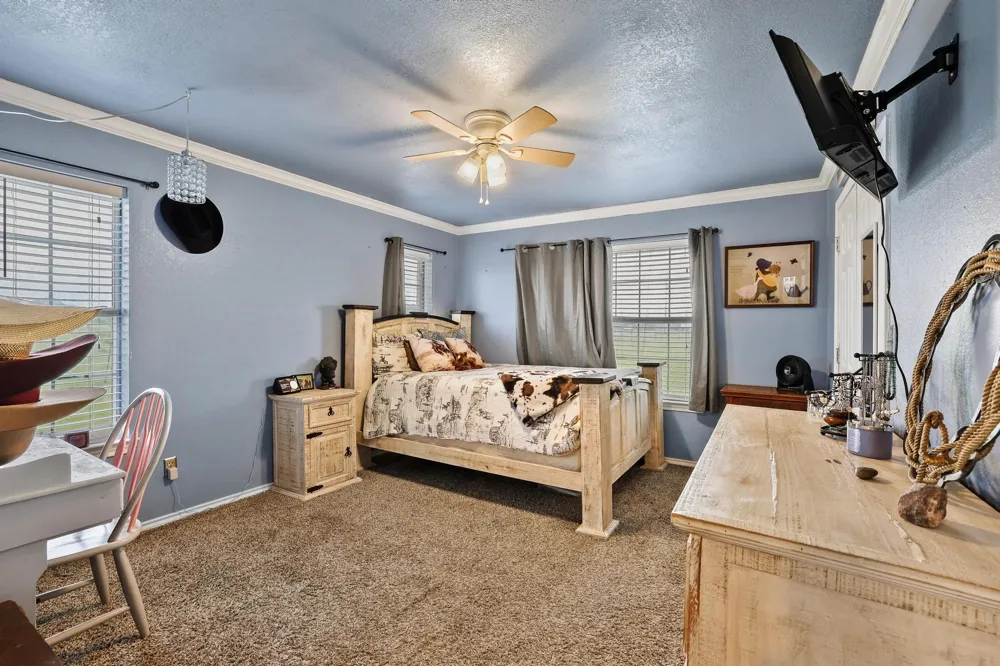 1217 County Road 4705 Leonard, TX 75452