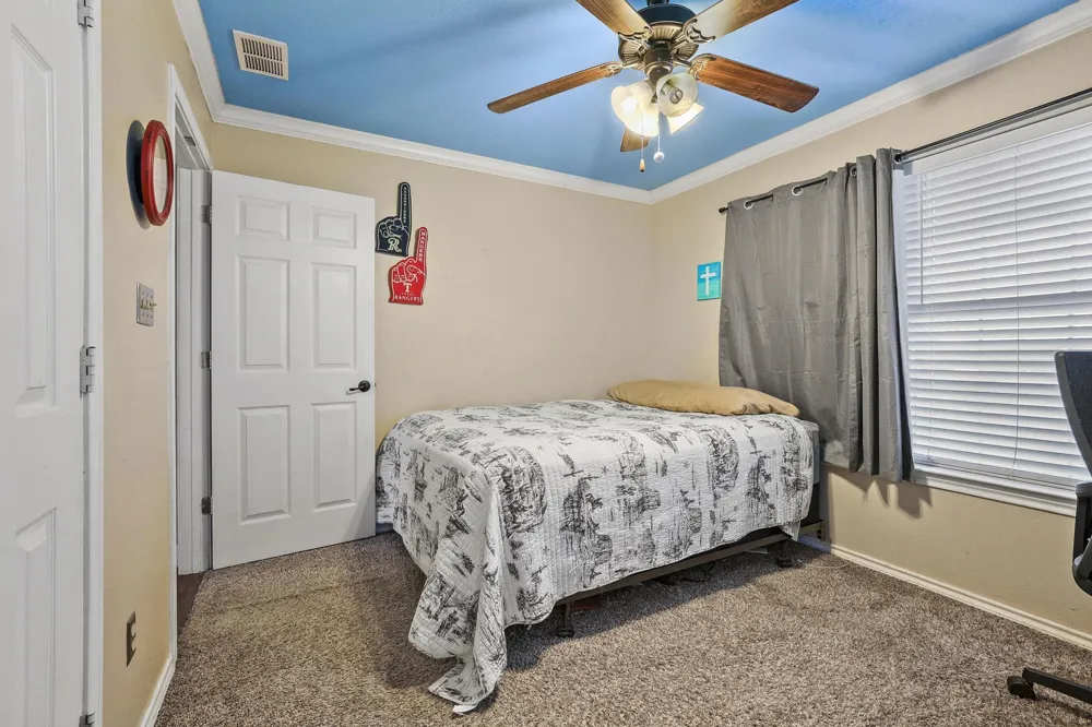 1217 County Road 4705 Leonard, TX 75452