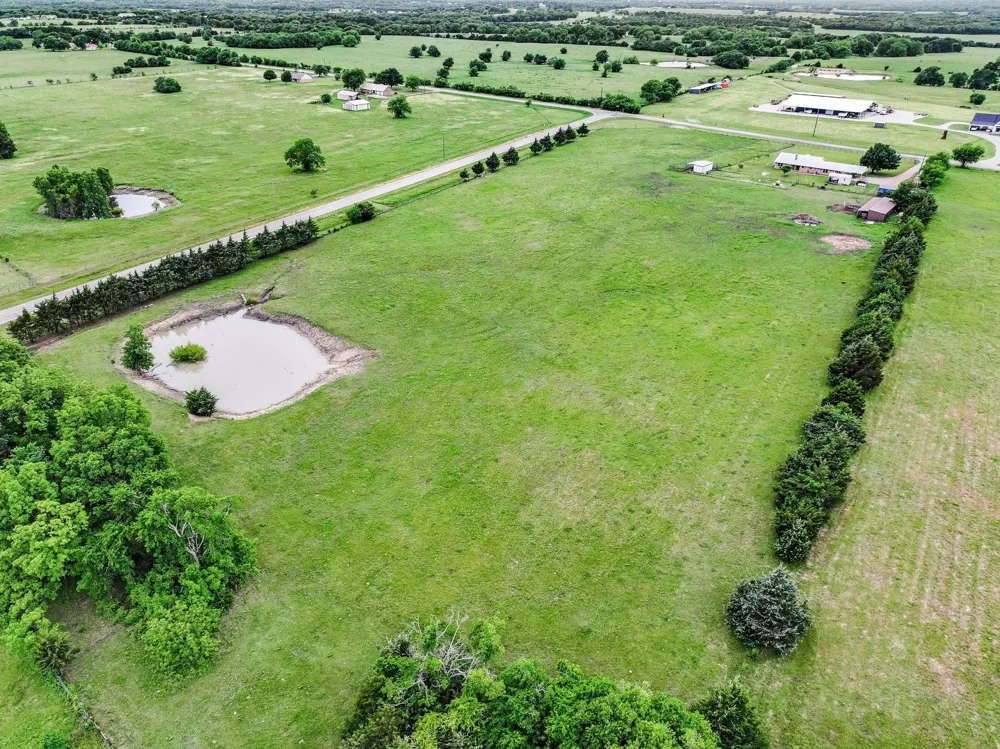 1217 County Road 4705 Leonard, TX 75452