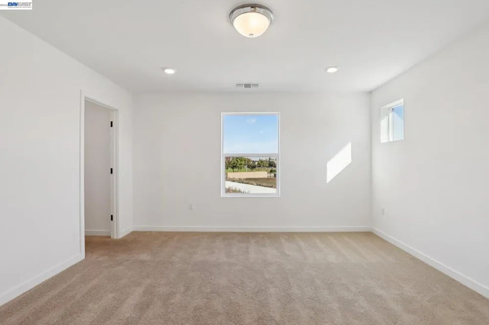 852 Pecan Tree Ln Galt, CA 95632