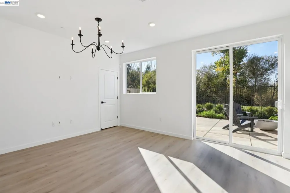 852 Pecan Tree Ln Galt, CA 95632
