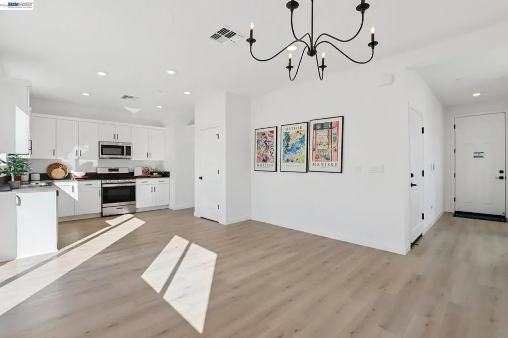 852 Pecan Tree Ln Galt, CA 95632