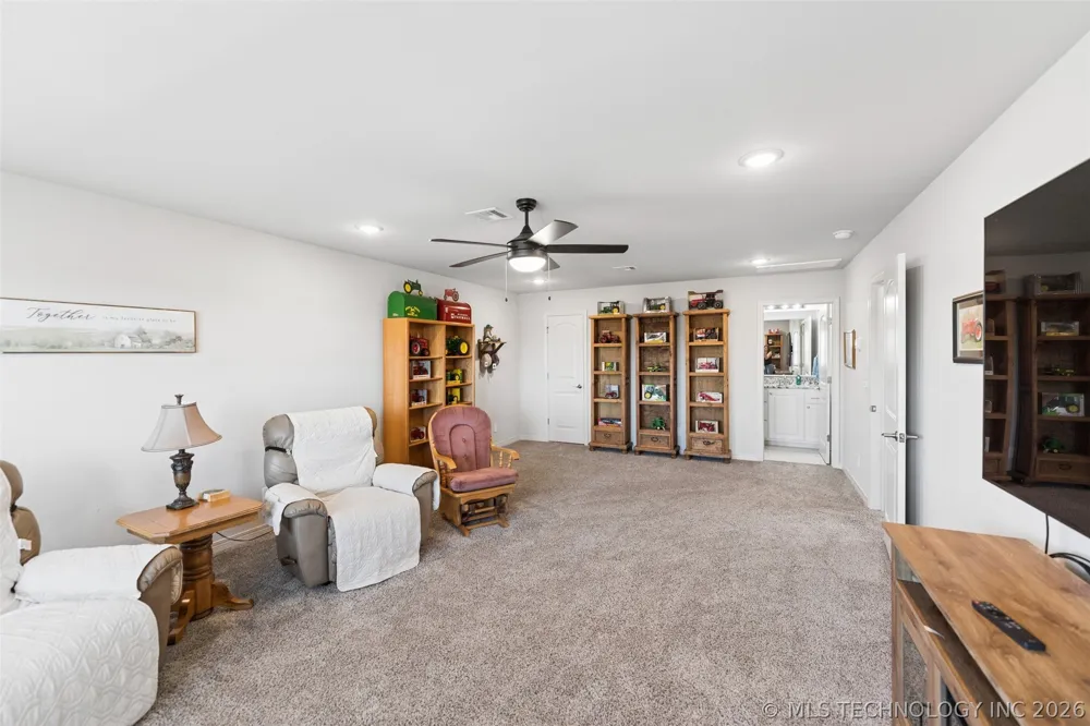 182 Phillips Street Skiatook, OK 74070
