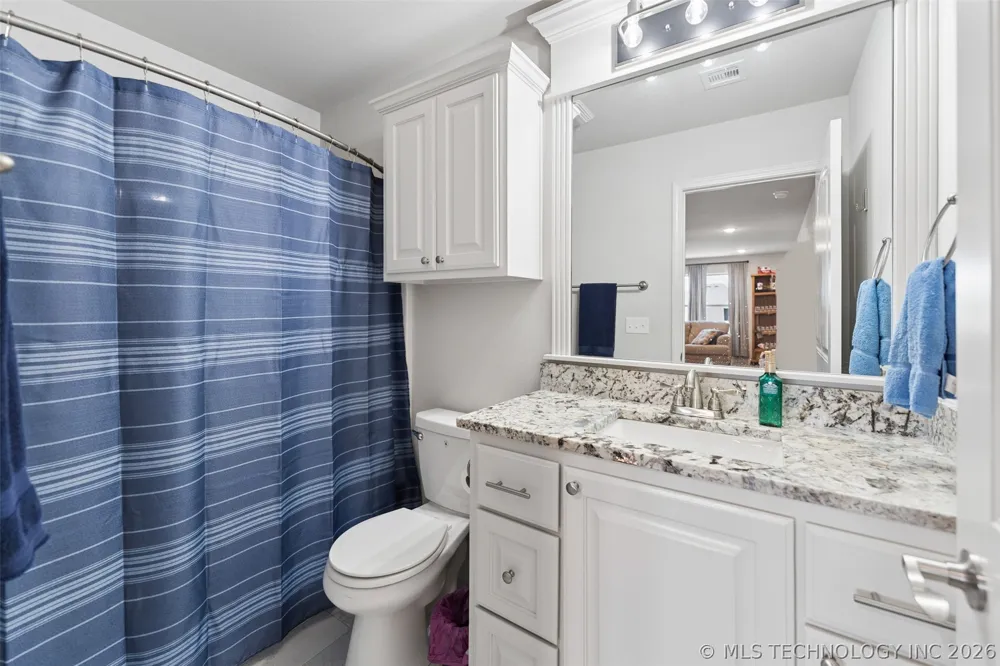 182 Phillips Street Skiatook, OK 74070