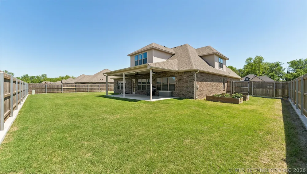 182 Phillips Street Skiatook, OK 74070