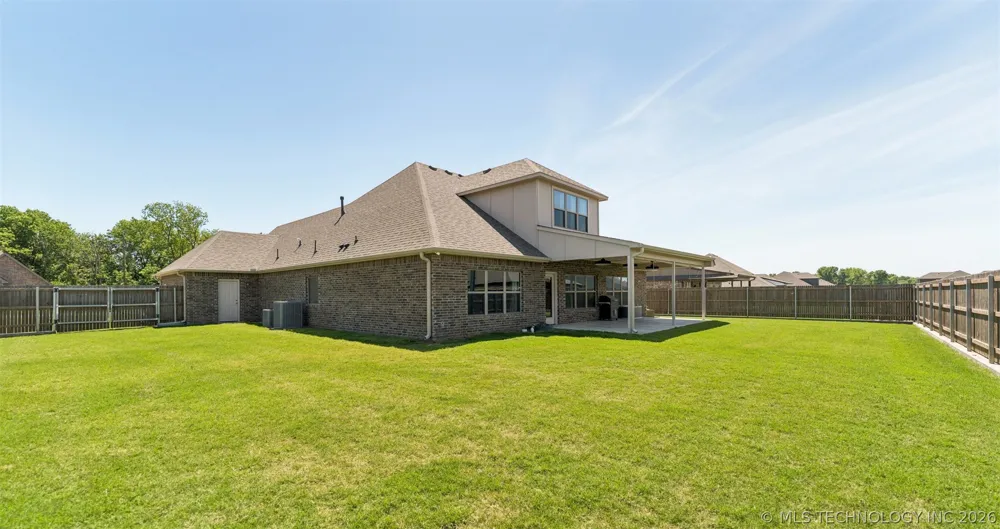 182 Phillips Street Skiatook, OK 74070