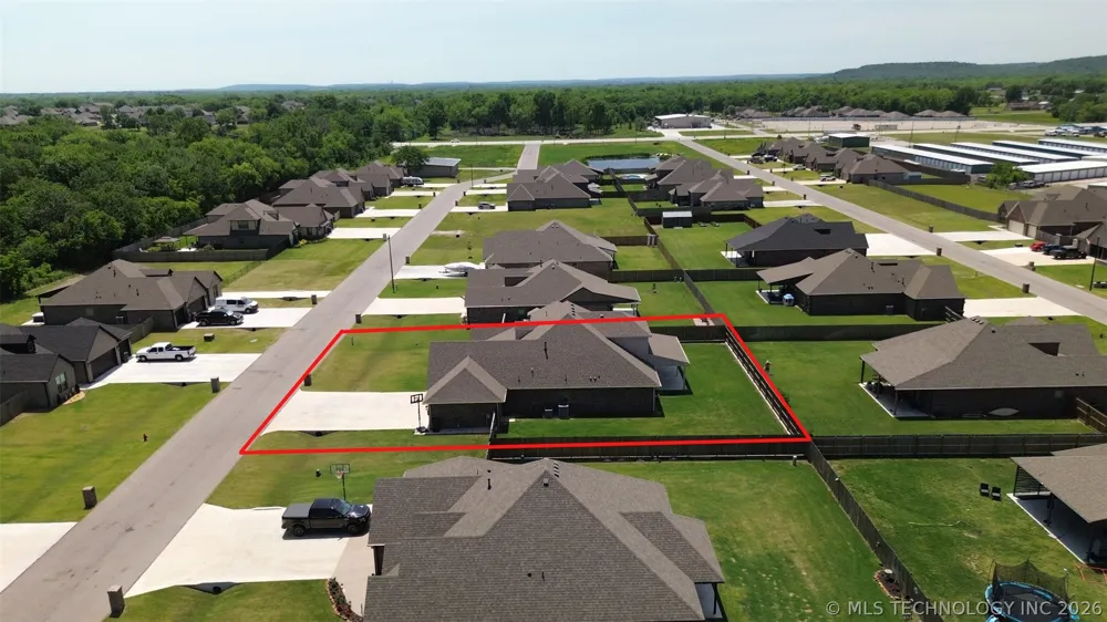 182 Phillips Street Skiatook, OK 74070
