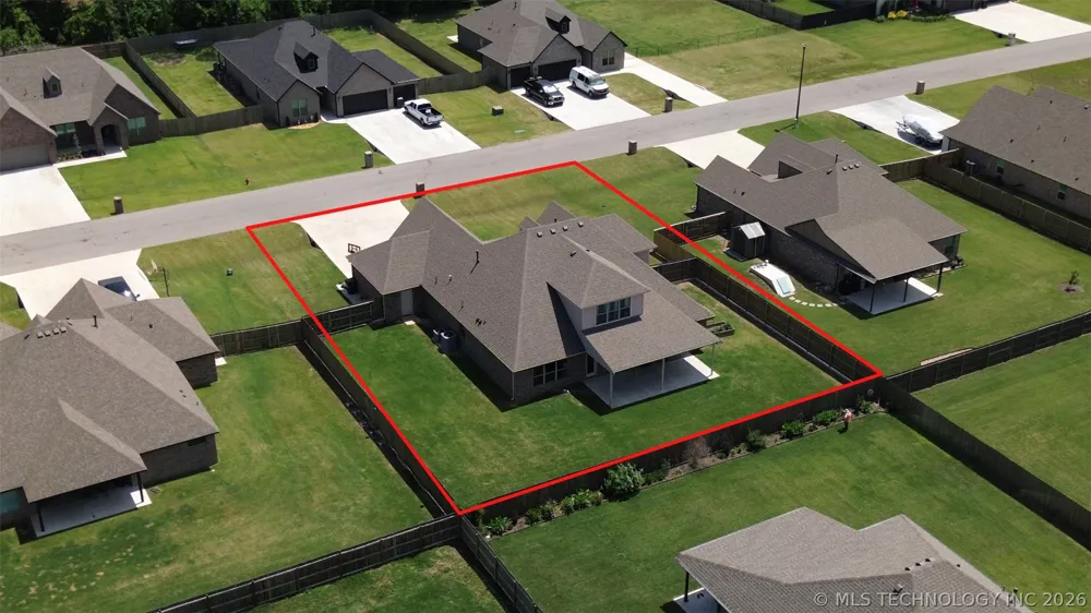 182 Phillips Street Skiatook, OK 74070