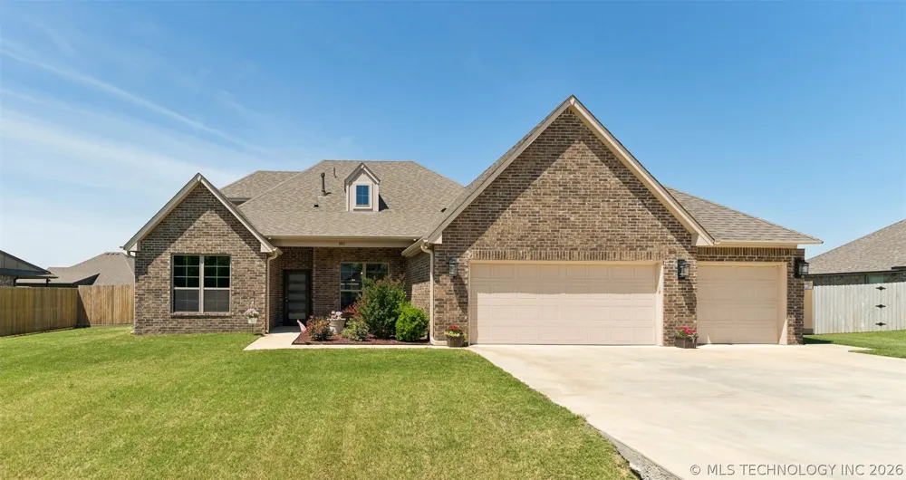 182 Phillips Street Skiatook, OK 74070